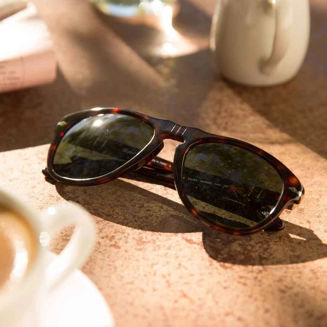 Persol_zonnebrillen_optiek_Lammerant Persol zonnebrillen - Italiaans vakmanschap voor dames en heren