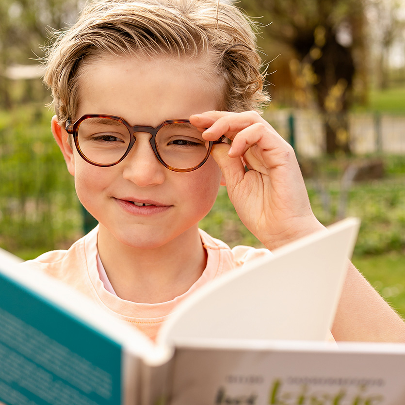 Kinderbril kopen? Hippe kinderbrillen voor jongens en meisjes